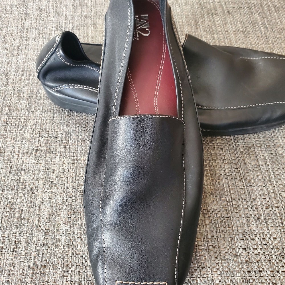 Shoes - Picture 3 of 3